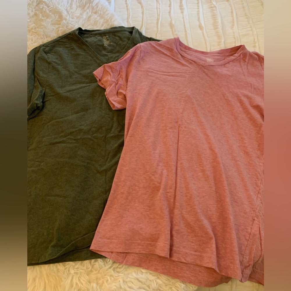 Short Sleeve V-Neck TShirts
